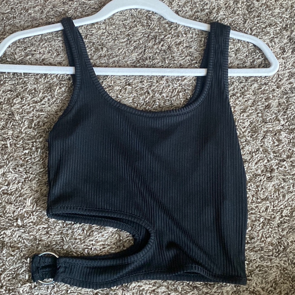 Black cropped cut out top. Size XS